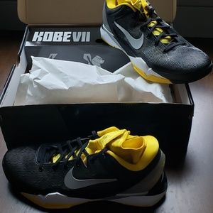 Nike Zoom Kobe VII Supreme